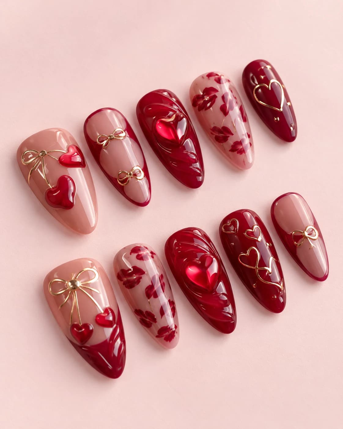 Velvet Cherry: muestra de diez uñas sobre fondo rosa